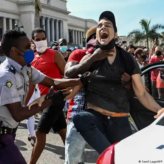Más de 12 presos excarcelan en Cuba 